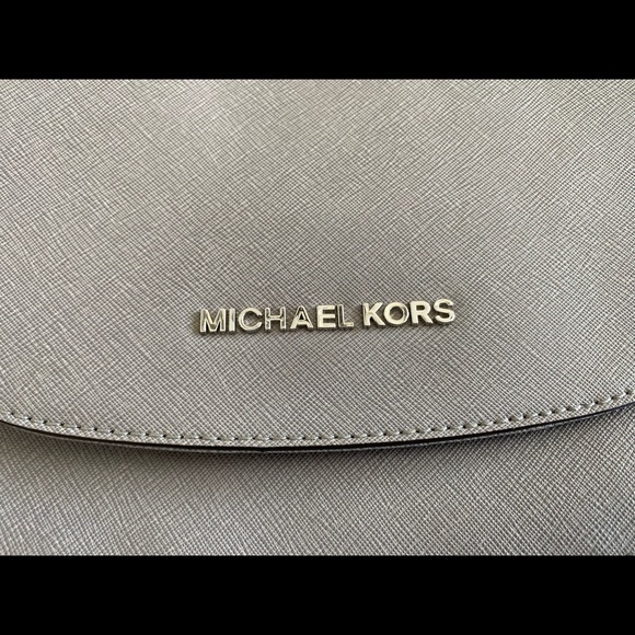 Michael Kors leather grey crossbody bag purse - Picture 3 of 5